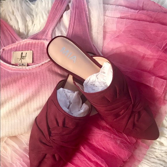 MIA Cranberry Suede Slides NWB Perfect🍇 - Picture 4 of 8